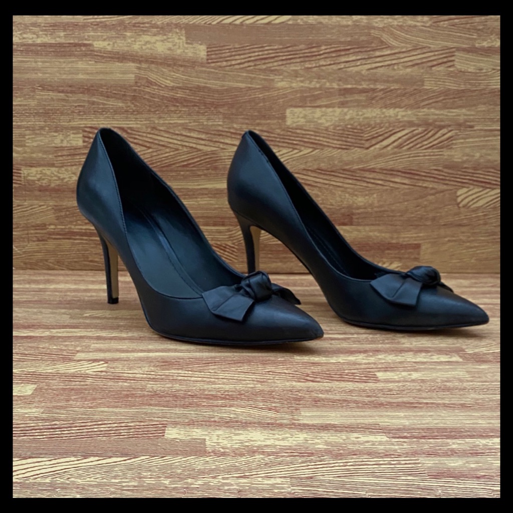 Marc Fisher Doreny Bow Pumps